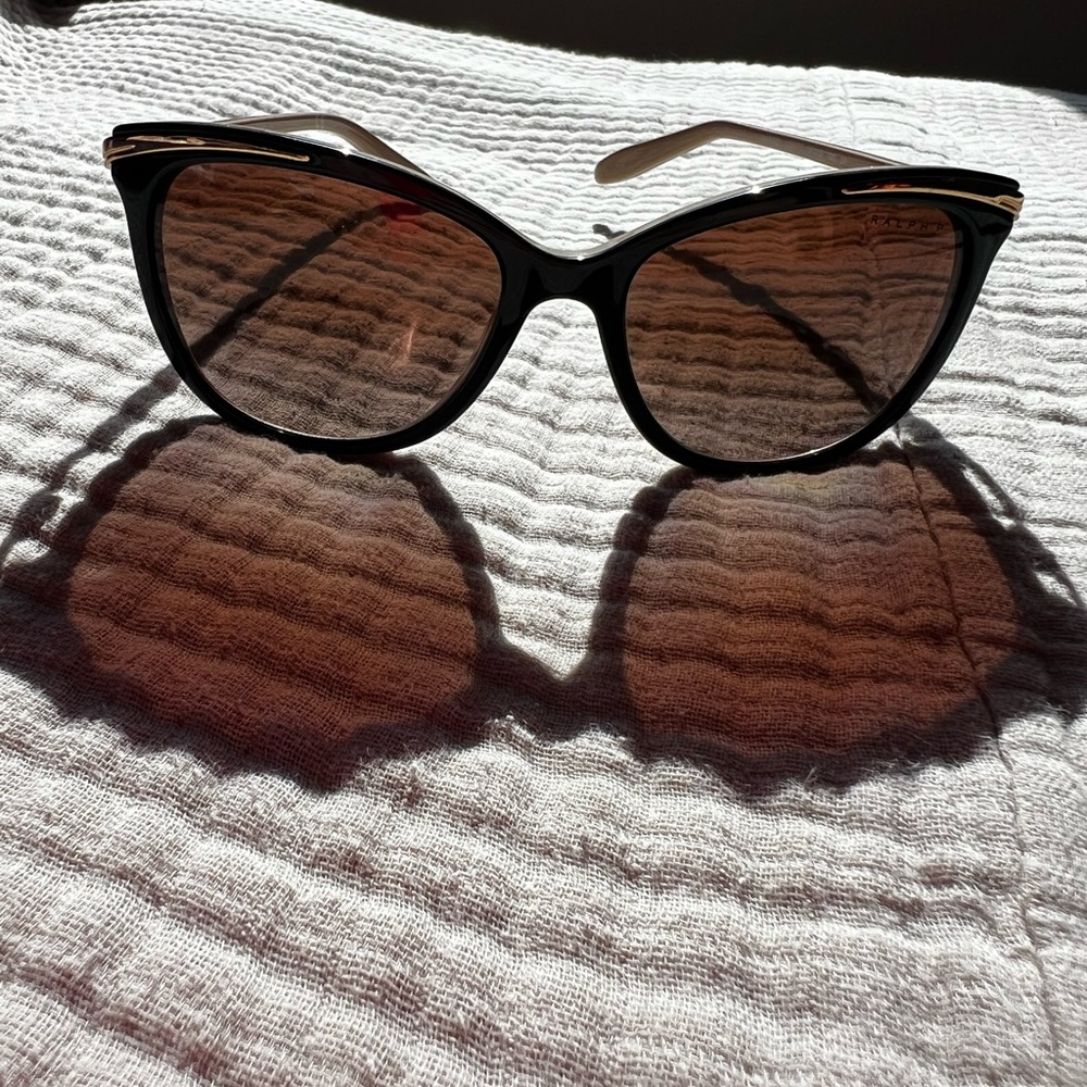 Ralph Lauren Sunshades black with gold detailing